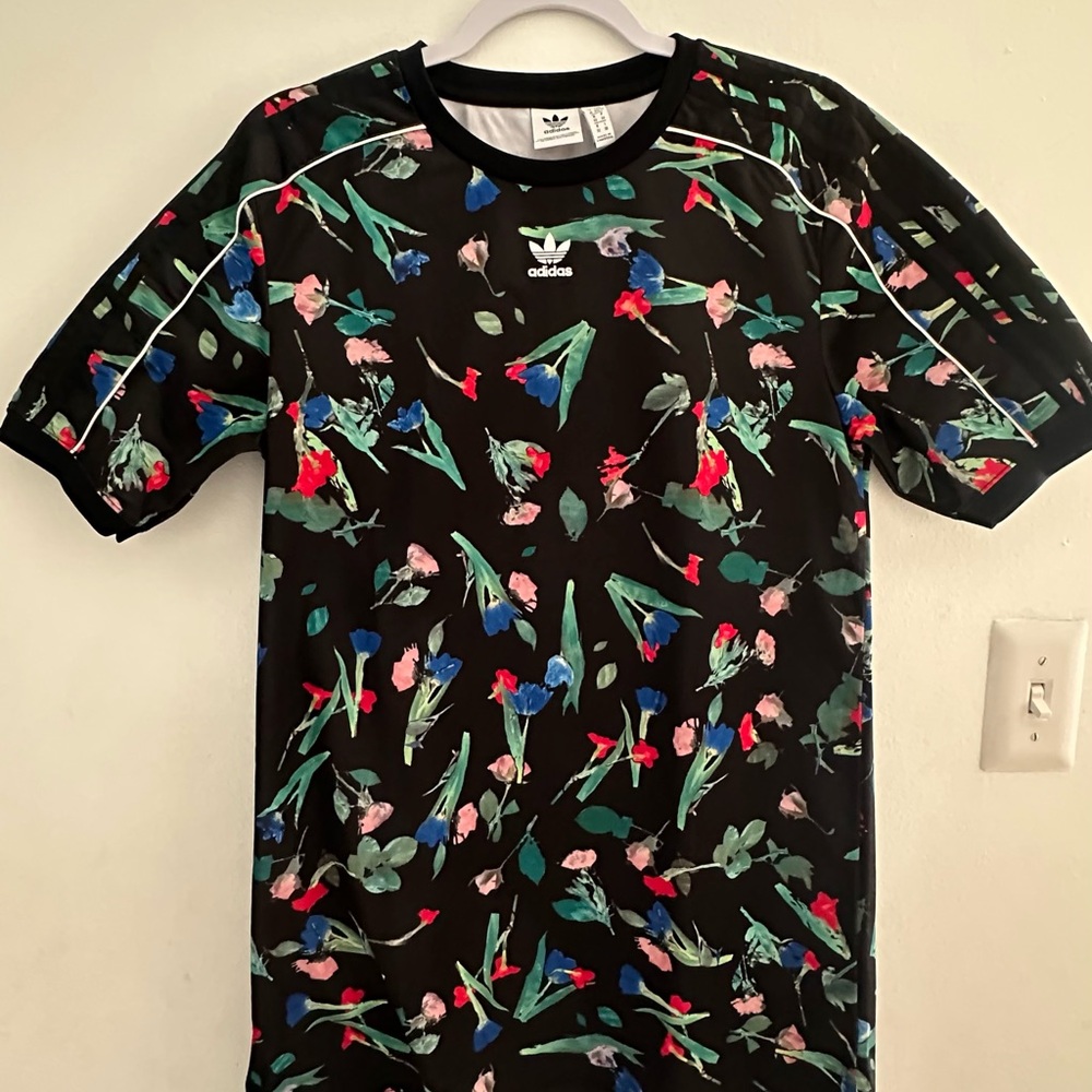 Adidas Farm Rio women’s Black Multicolor Floral dress